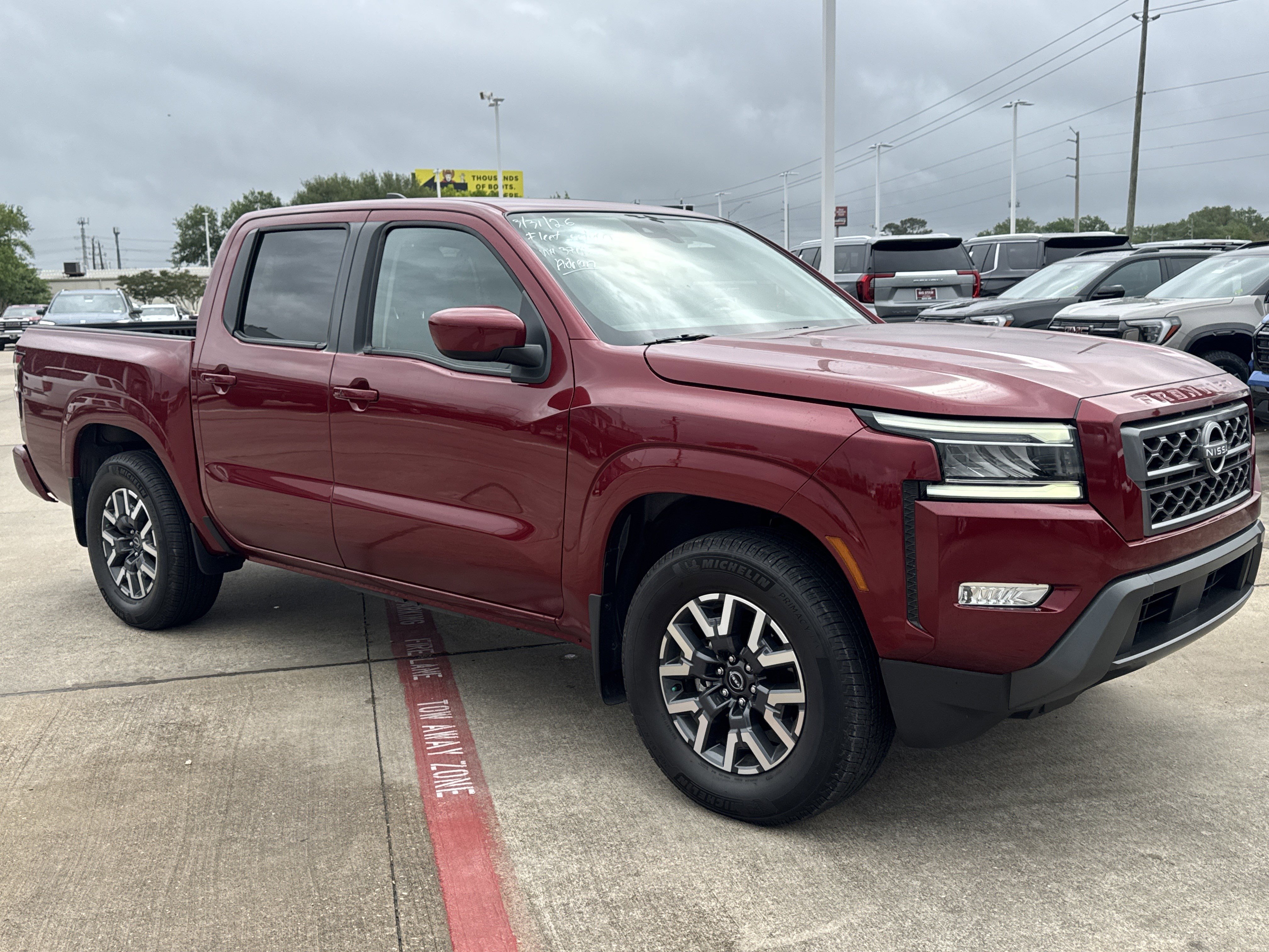 Used 2024 Nissan Frontier SL image 17