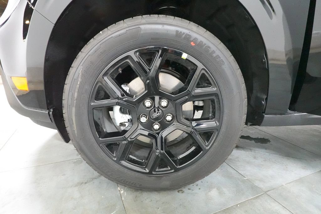 New 2026 Ford Maverick Lariat image 35