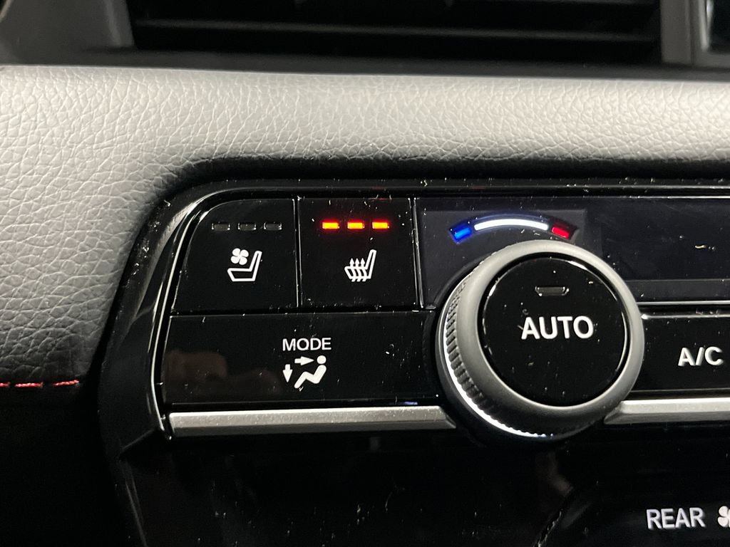 New 2026 Honda Pilot Black Edition image 18