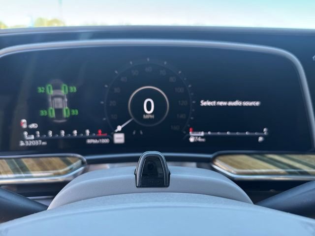 Used 2022 Cadillac Escalade Sport Platinum image 18