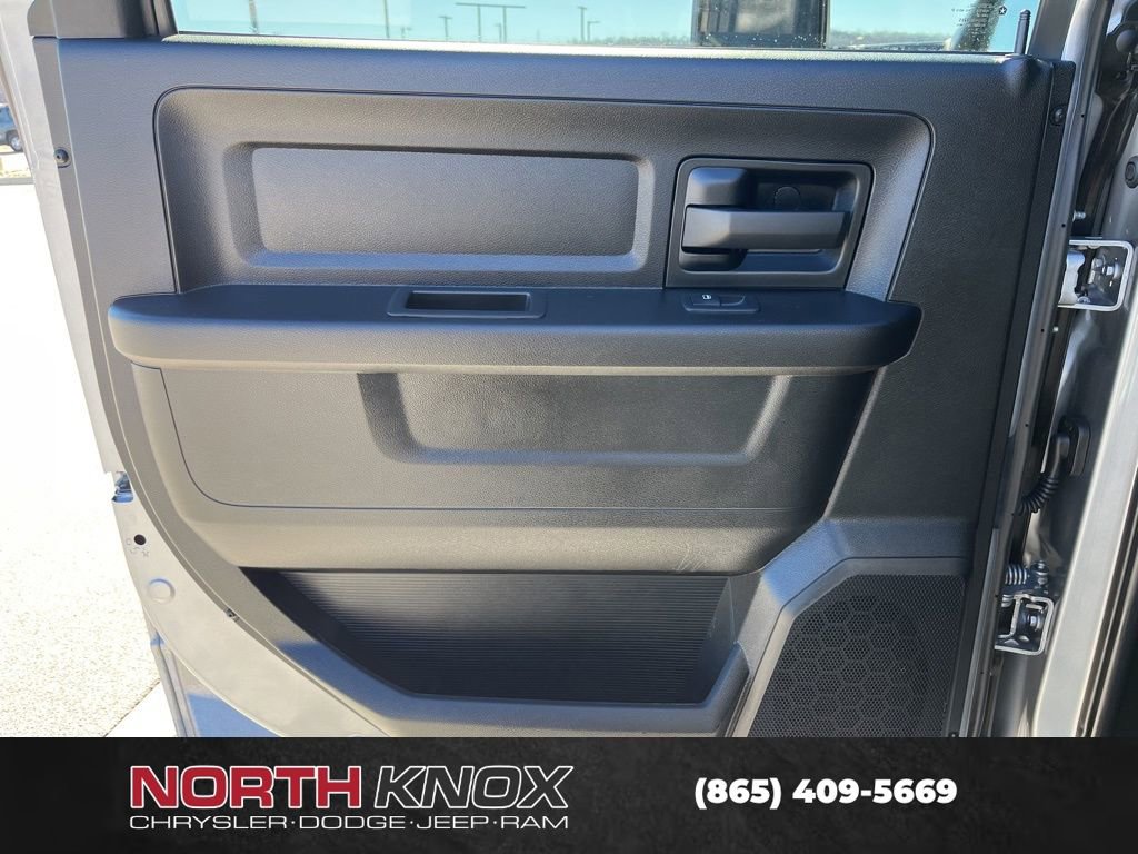 Used 2024 RAM 3500 Tradesman w/ Chrome Appearance Group image 15