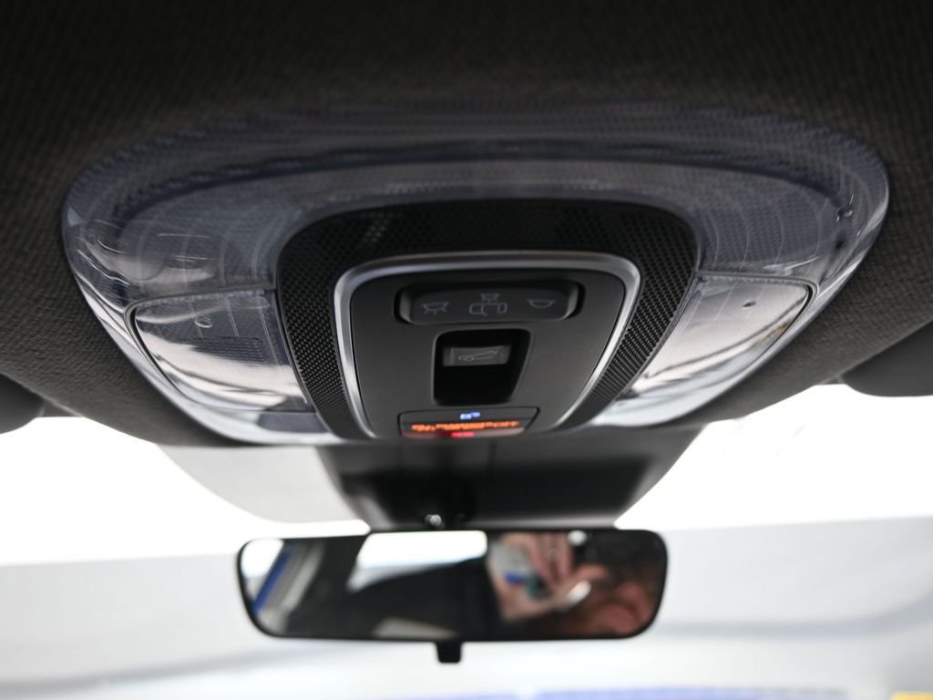 Used 2025 Hyundai Elantra SEL image 35