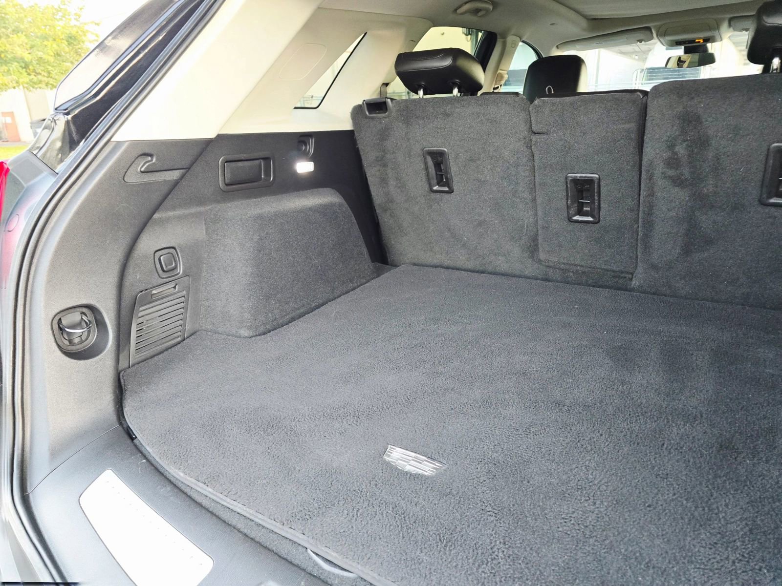 Used 2017 Cadillac XT5 Luxury w/ Driver Awareness Package image 44