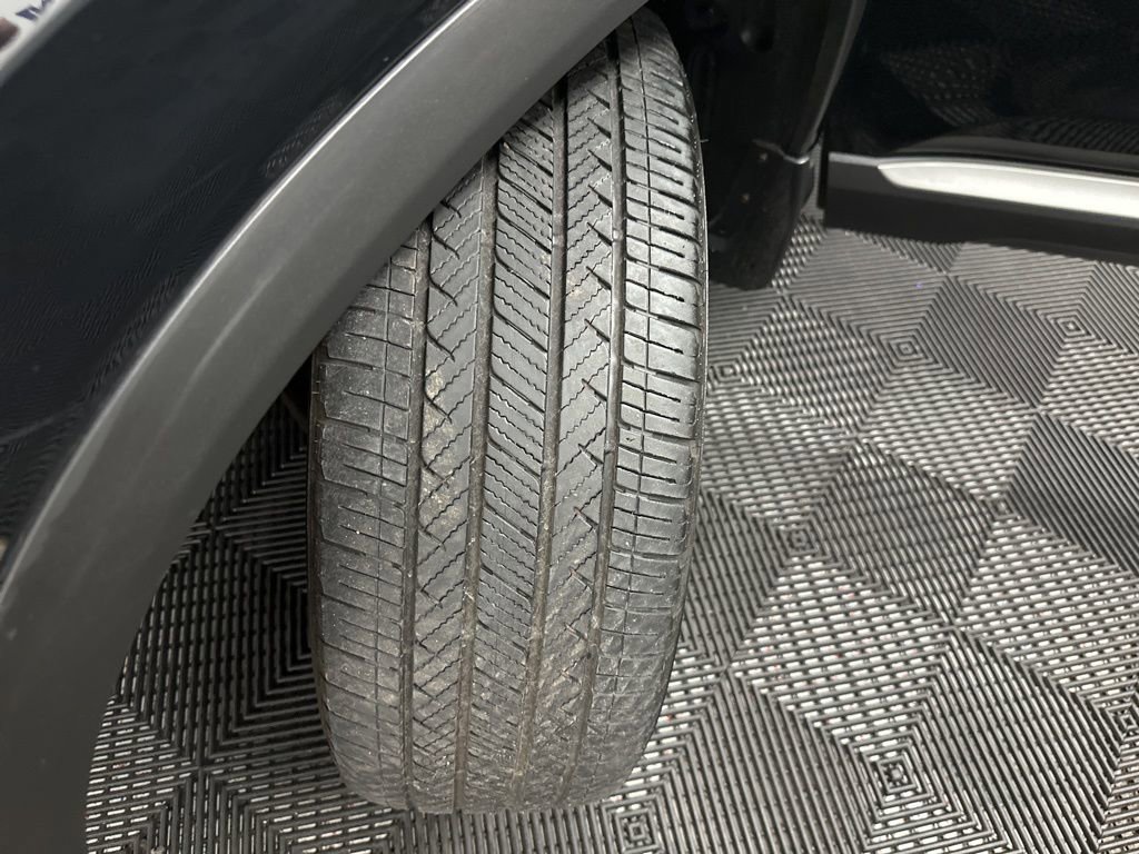 Used 2024 Honda Pilot Elite image 42