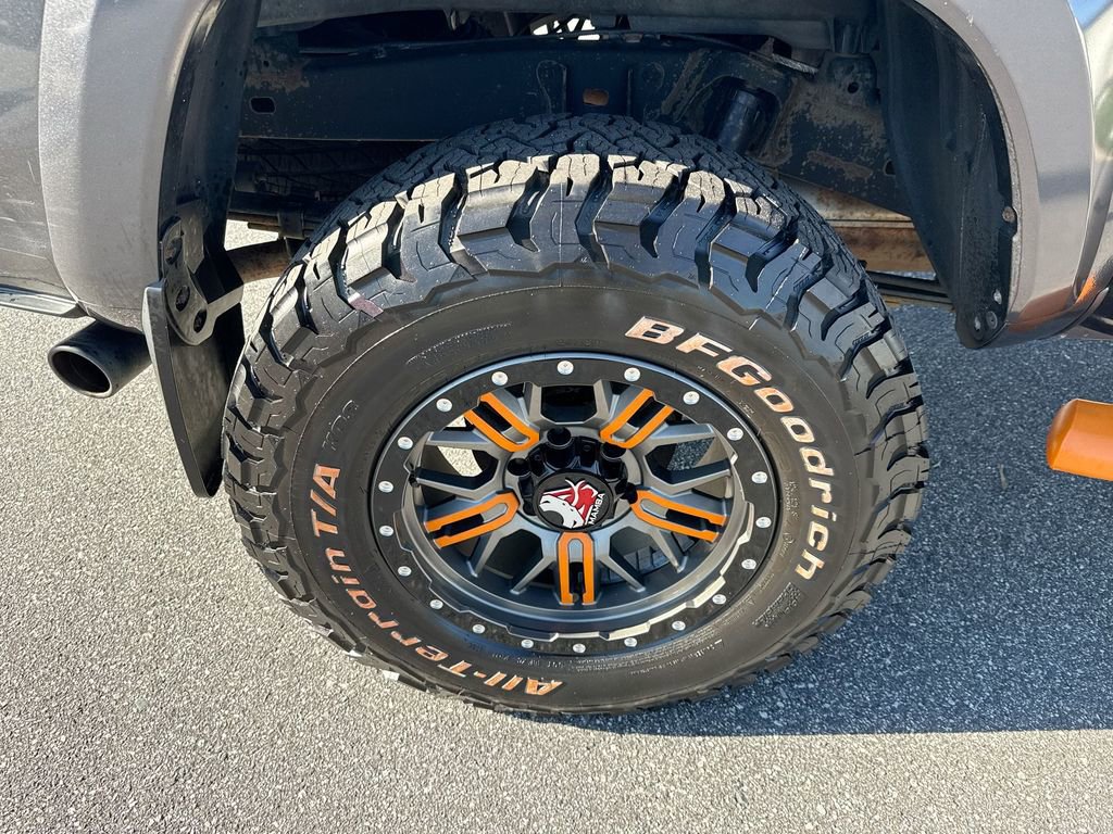 Used 2019 Toyota Tacoma TRD Sport AWD/4WD image 20