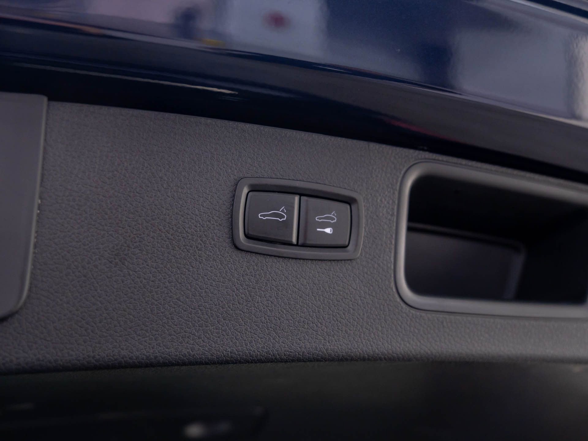 Certified 2022 Porsche Macan S image 31