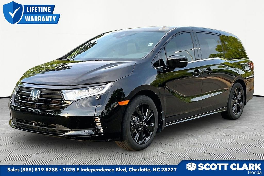 Used 2024 Honda Odyssey Sport image 3