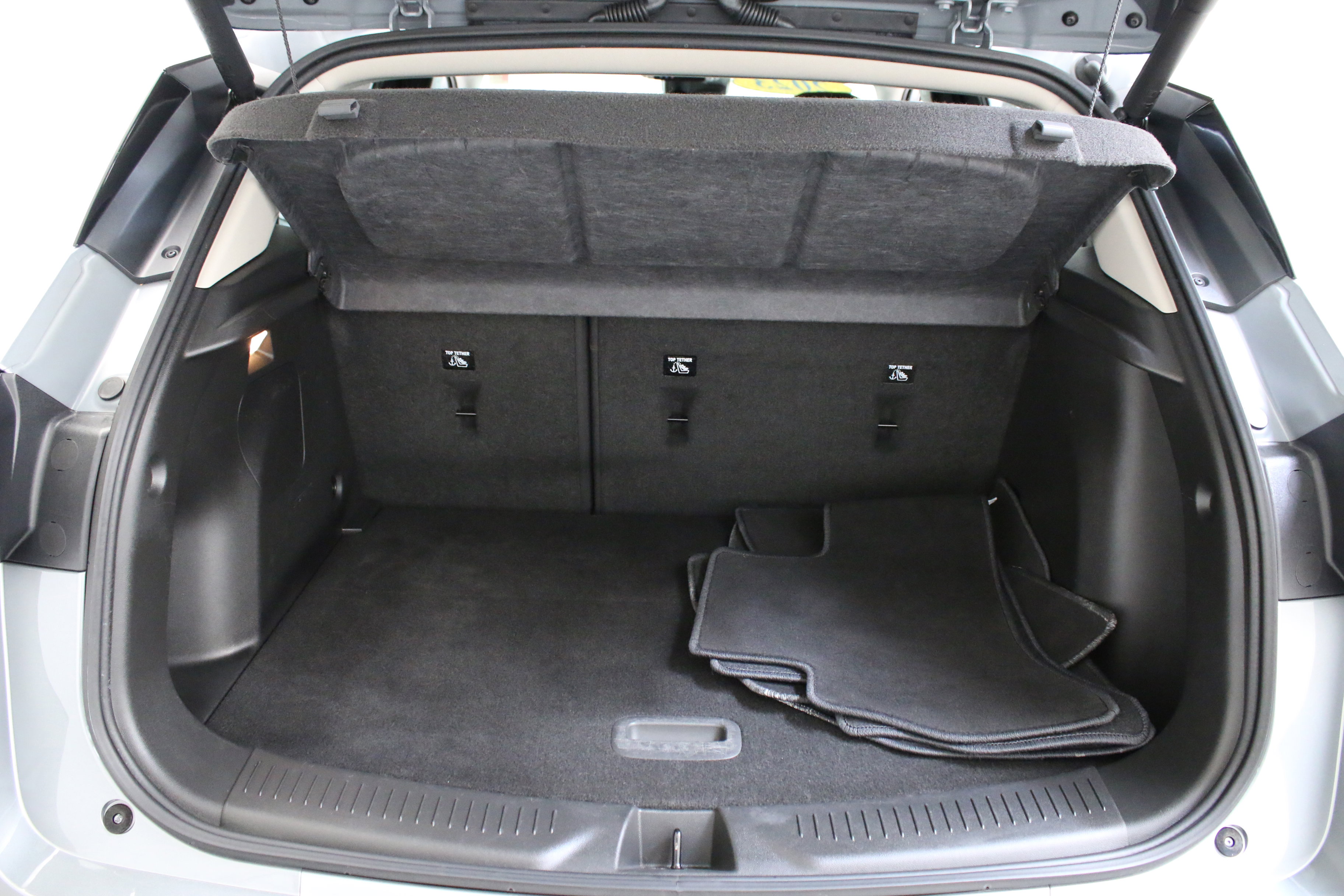 Used 2023 Buick Encore GX Select w/ Sport Touring Package FWD image 28