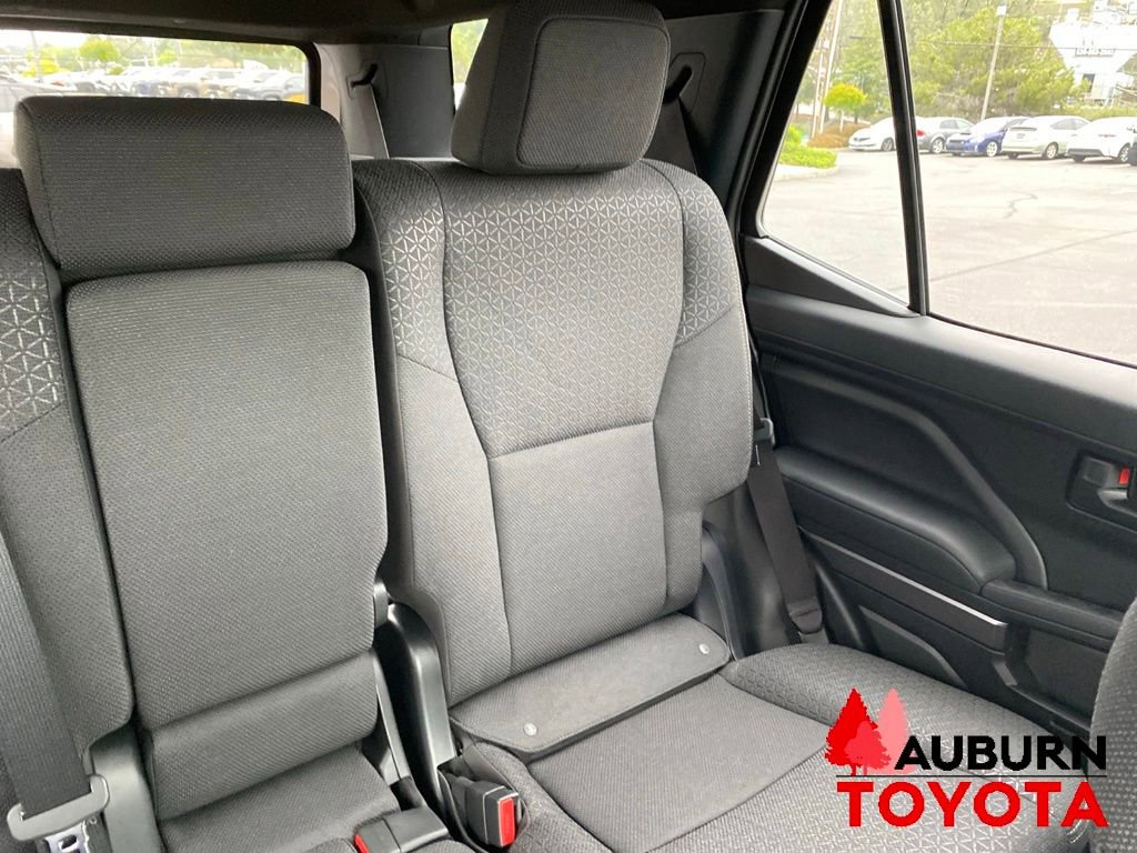 New 2026 Toyota 4Runner SR5 AWD/4WD image 19
