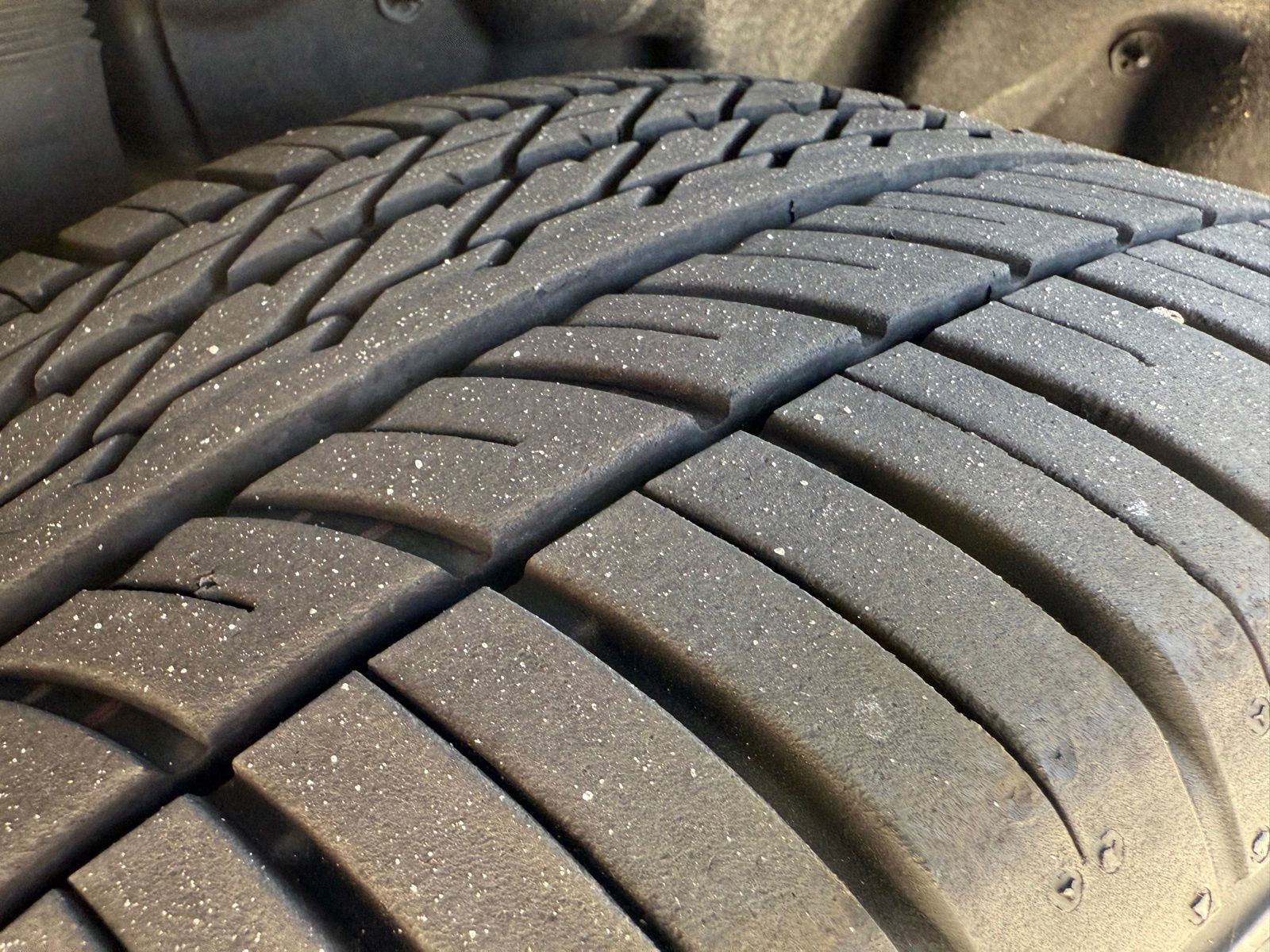 Used 2026 Jaguar F-PACE R-Dynamic S image 32