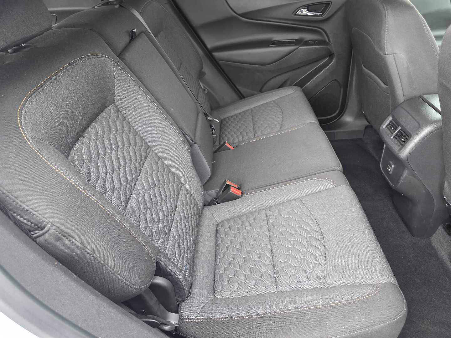 Used 2020 Chevrolet Equinox LT FWD image 18