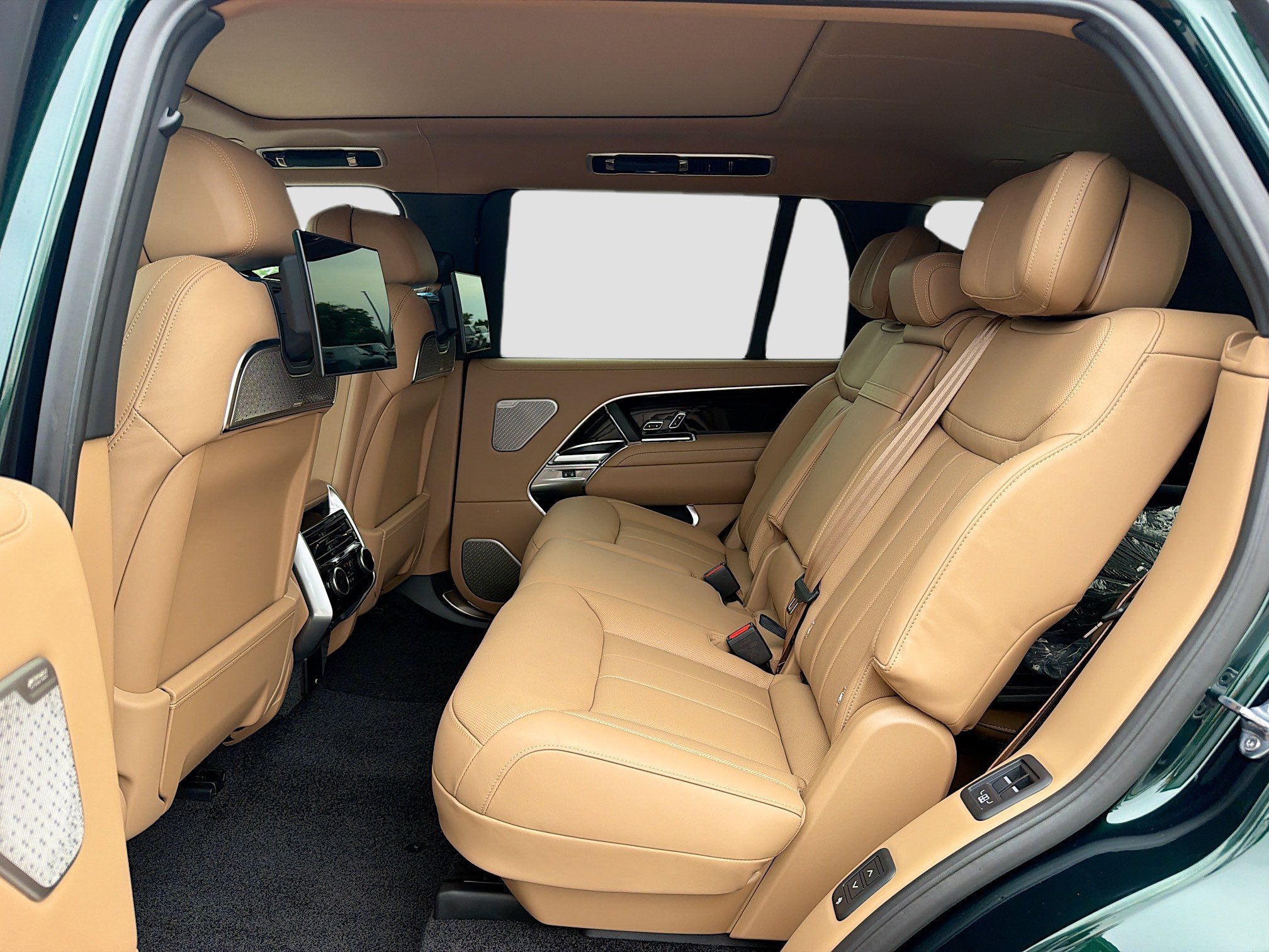 New 2026 Land Rover Range Rover Long Wheelbase Autobiography AWD/4WD image 22