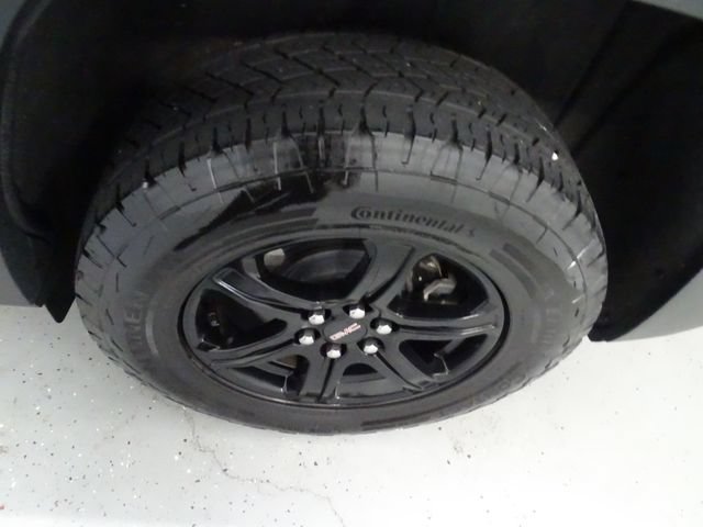 Used 2023 GMC Acadia AT4 w/ LPO, Floor Liner Package AWD/4WD image 29
