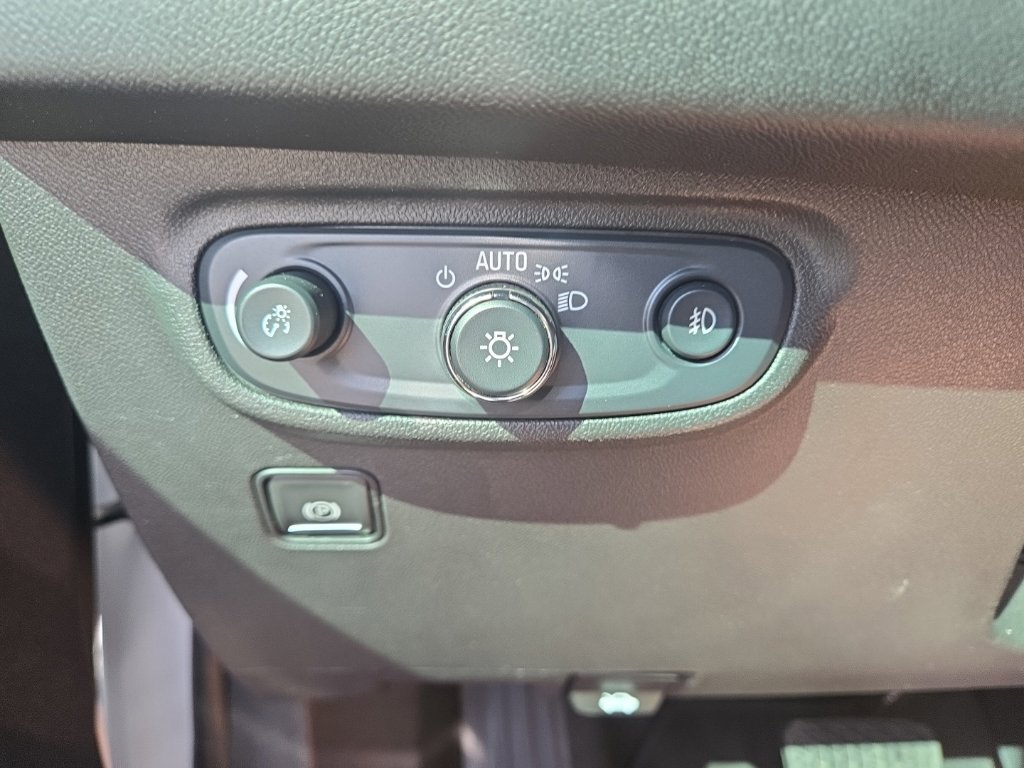 Used 2024 GMC Terrain AT4 AWD/4WD image 36