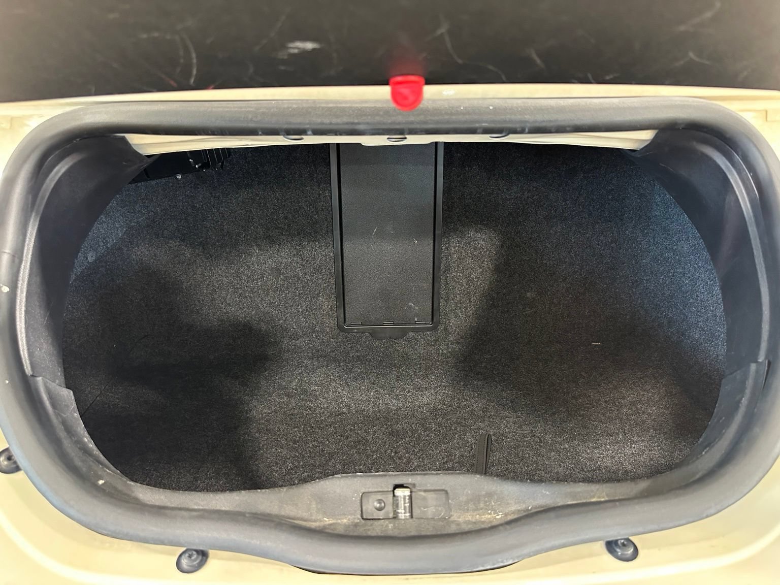 Used 2010 Volkswagen Beetle Final Edition FWD image 40