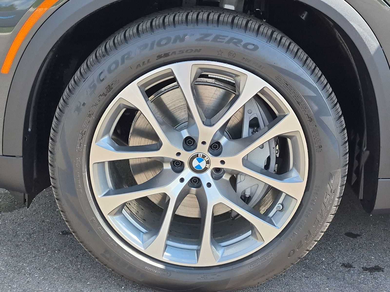 New 2026 BMW X5 xDrive50e AWD/4WD image 13
