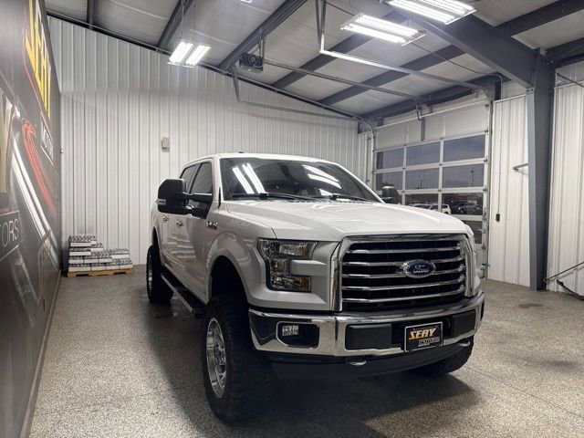 Used 2017 Ford F150 XLT w/ Equipment Group 302A Luxury AWD/4WD image 17