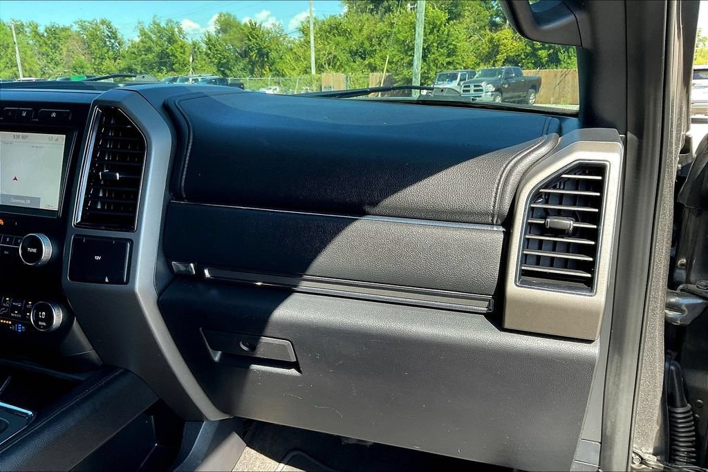 Used 2020 Ford Expedition XLT w/ Equipment Group 202A RWD image 17