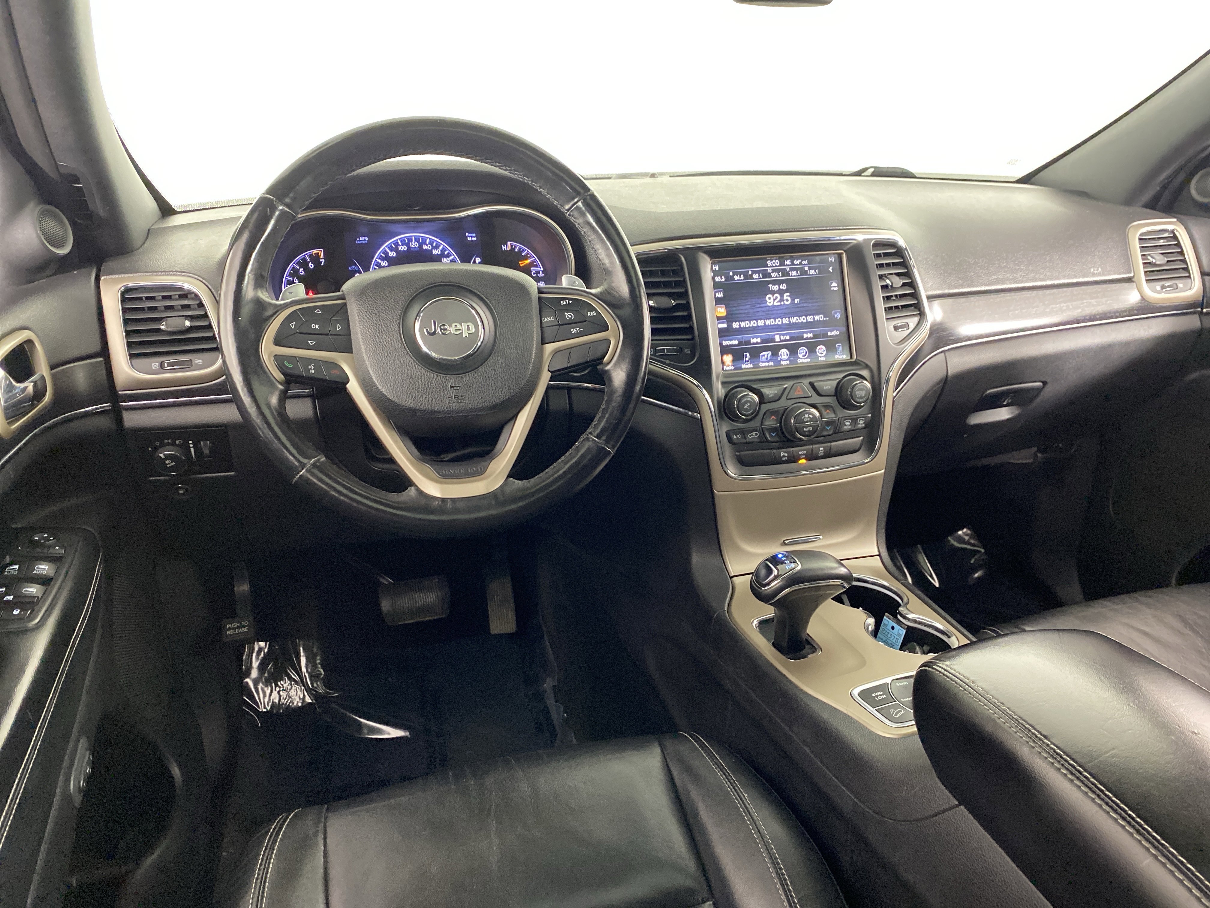 Used 2014 Jeep Grand Cherokee Limited w/ Trailer Tow Group IV AWD/4WD image 19