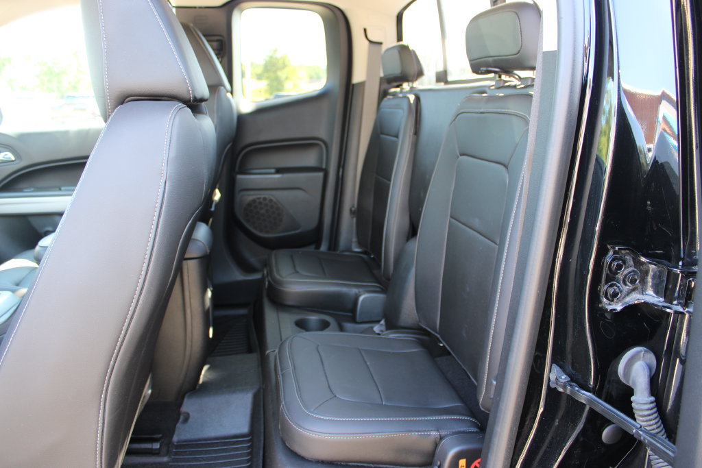 Certified 2018 Chevrolet Colorado ZR2 w/ LPO, Premium Interior Package AWD/4WD image 32