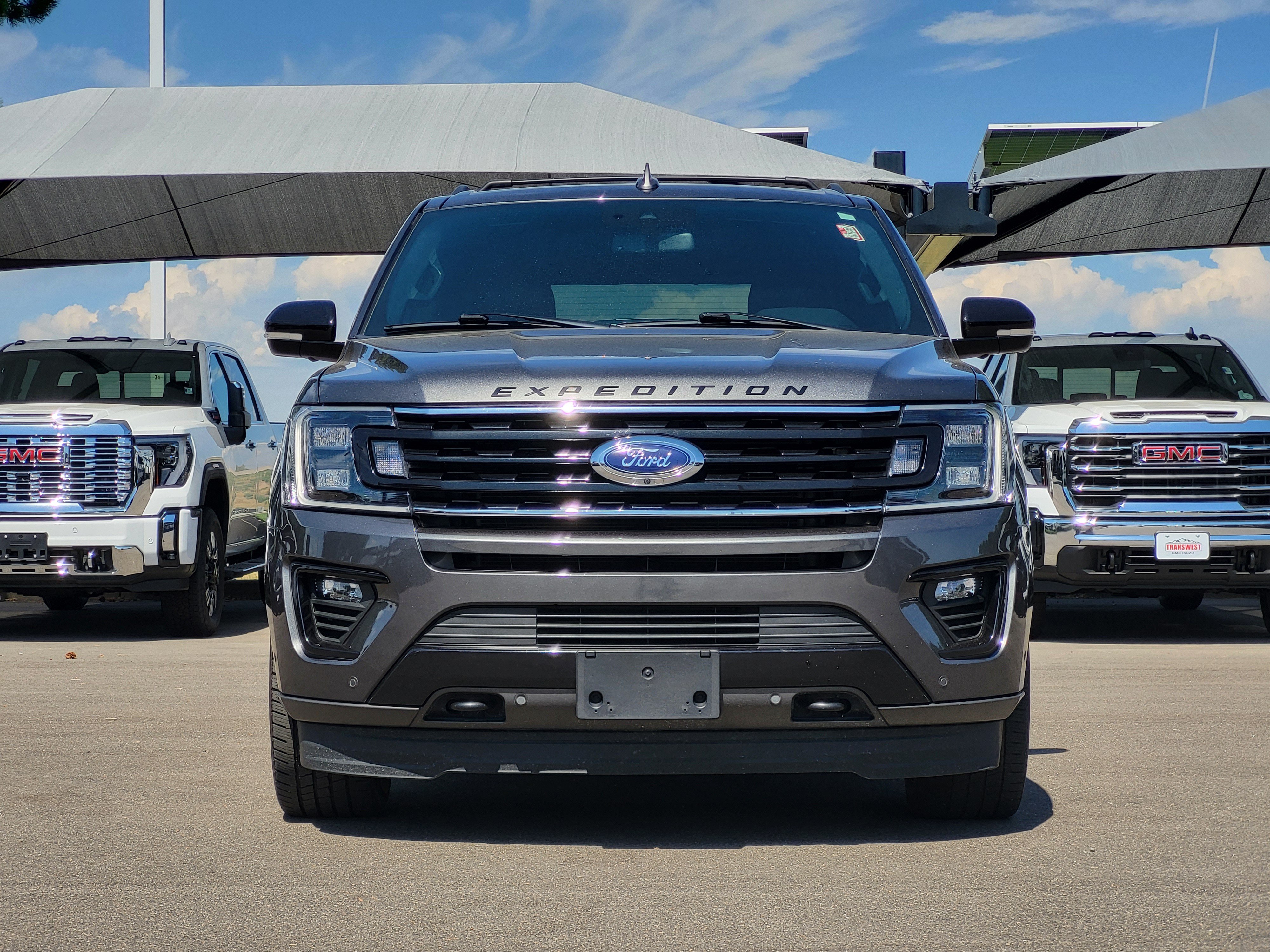 Used 2020 Ford Expedition Limited w/ Equipment Group 303A AWD/4WD image 2