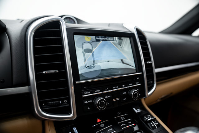 Used 2014 Porsche Cayenne Diesel Platinum Edition AWD/4WD image 29