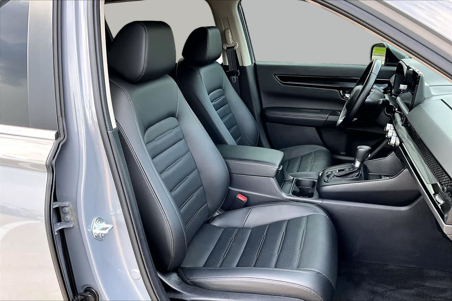 Used 2025 Honda CR-V EX-L image 9