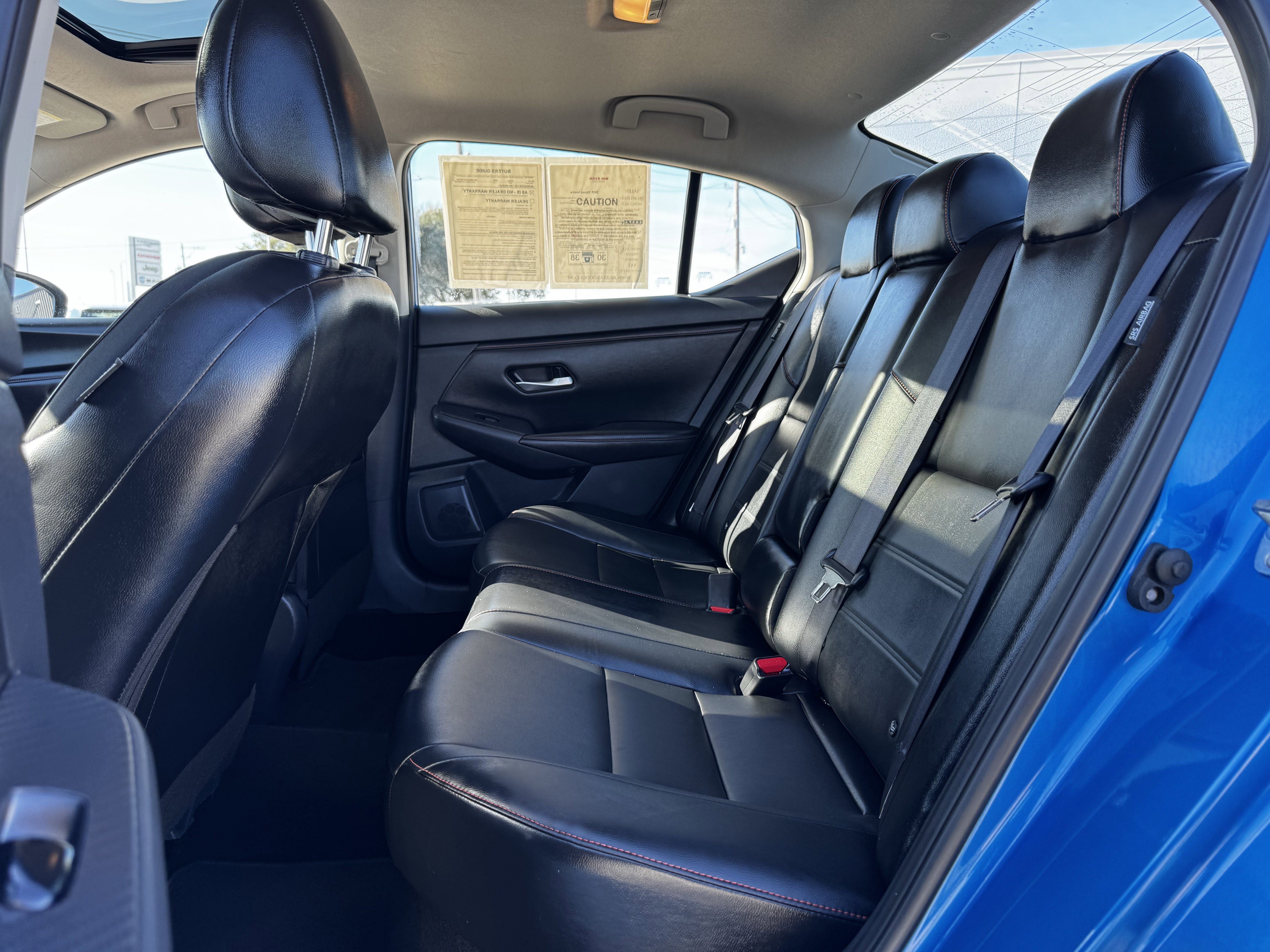 Used 2025 Nissan Sentra SR w/ SR Premium Package image 32