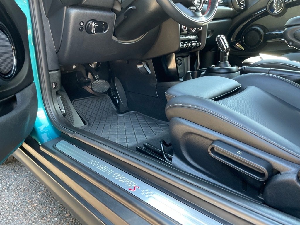 Used 2021 MINI Cooper S w/ 6.5" Touchscreen Package image 22