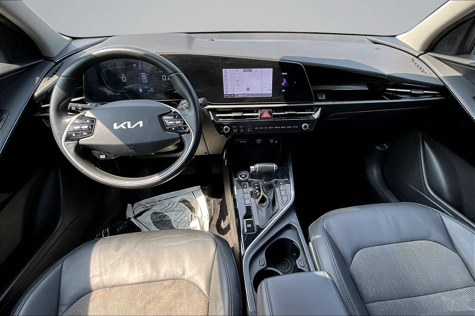 Used 2023 Kia Niro EX FWD image 6