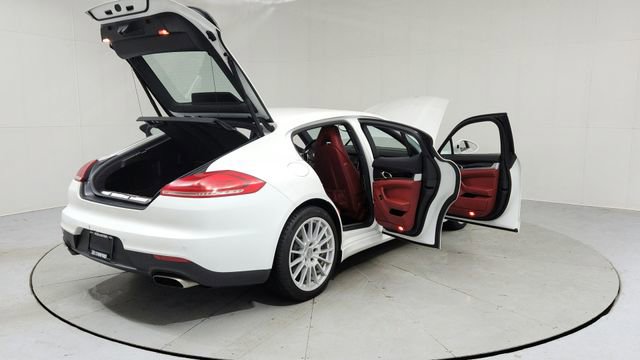 Used 2014 Porsche Panamera 4 image 10