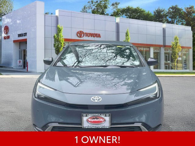 Used 2023 Toyota Prius Prime FWD image 2