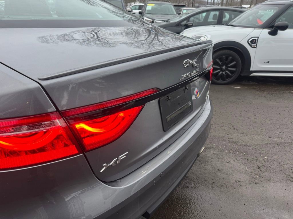 Used 2020 Jaguar XF Checkered Flag image 11