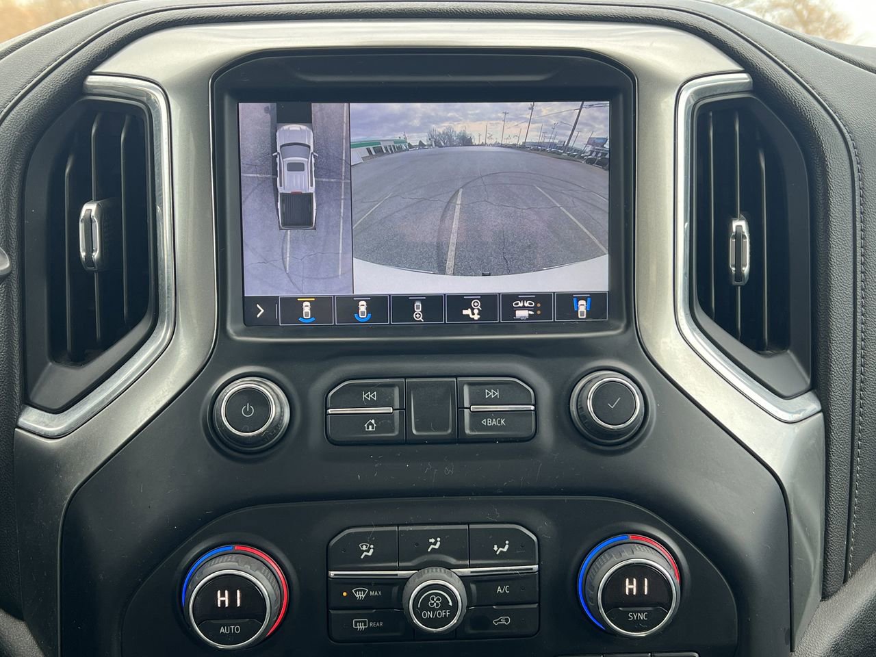 Used 2019 Chevrolet Silverado 1500 LTZ w/ LTZ Plus Package image 3