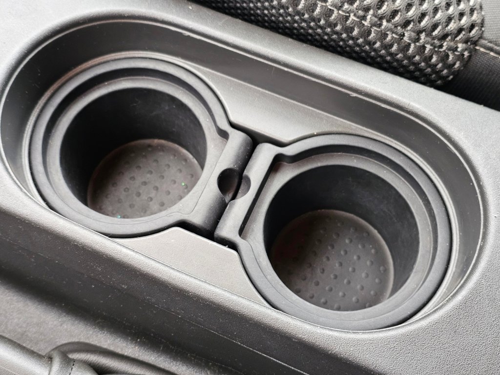 Used 2015 Nissan Frontier PRO-4X image 11