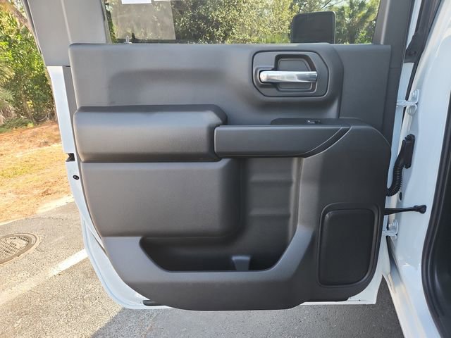 New 2026 GMC Sierra 2500 Pro w/ Convenience Package RWD image 9