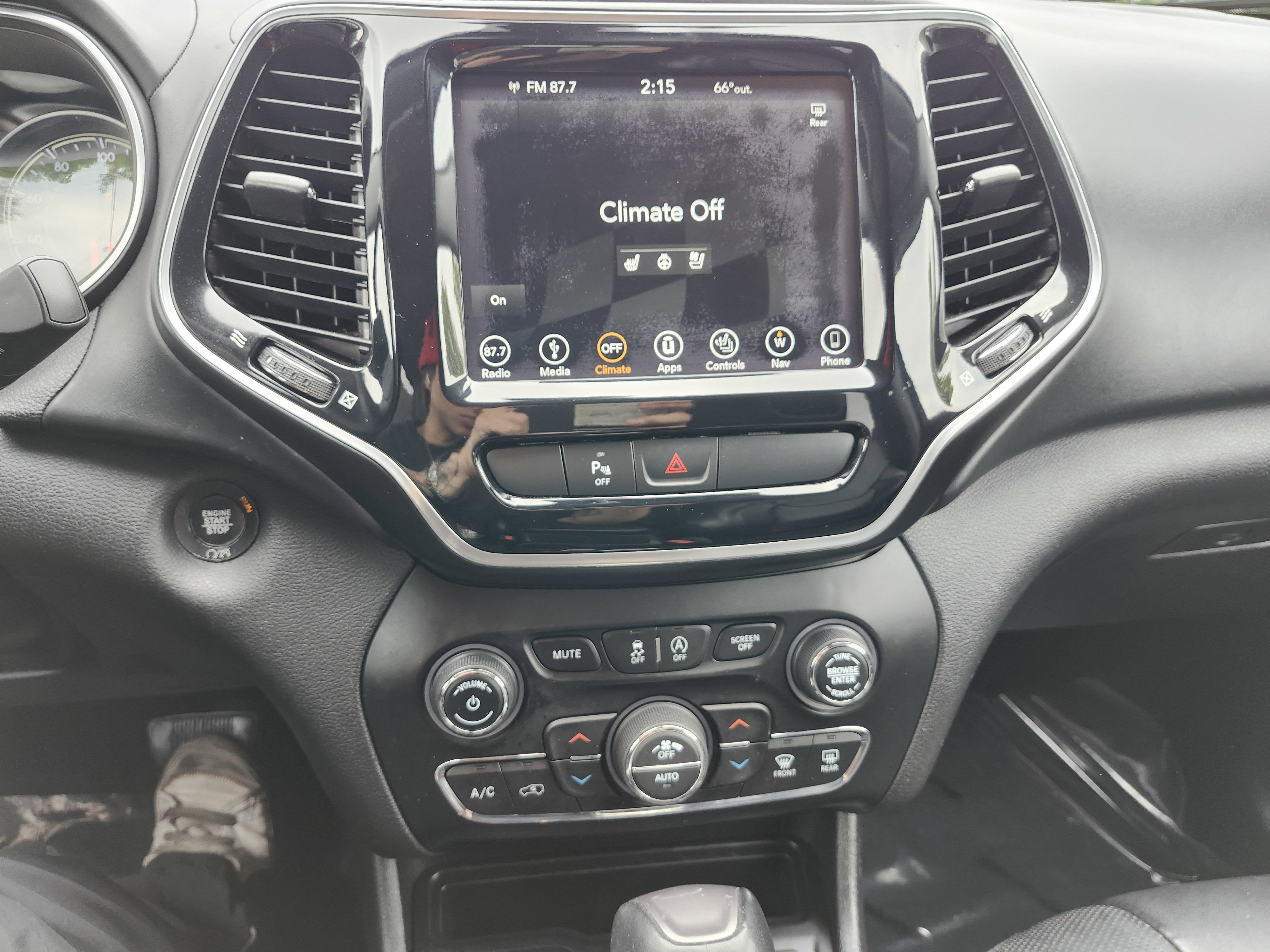 Used 2019 Jeep Cherokee Overland AWD/4WD image 33