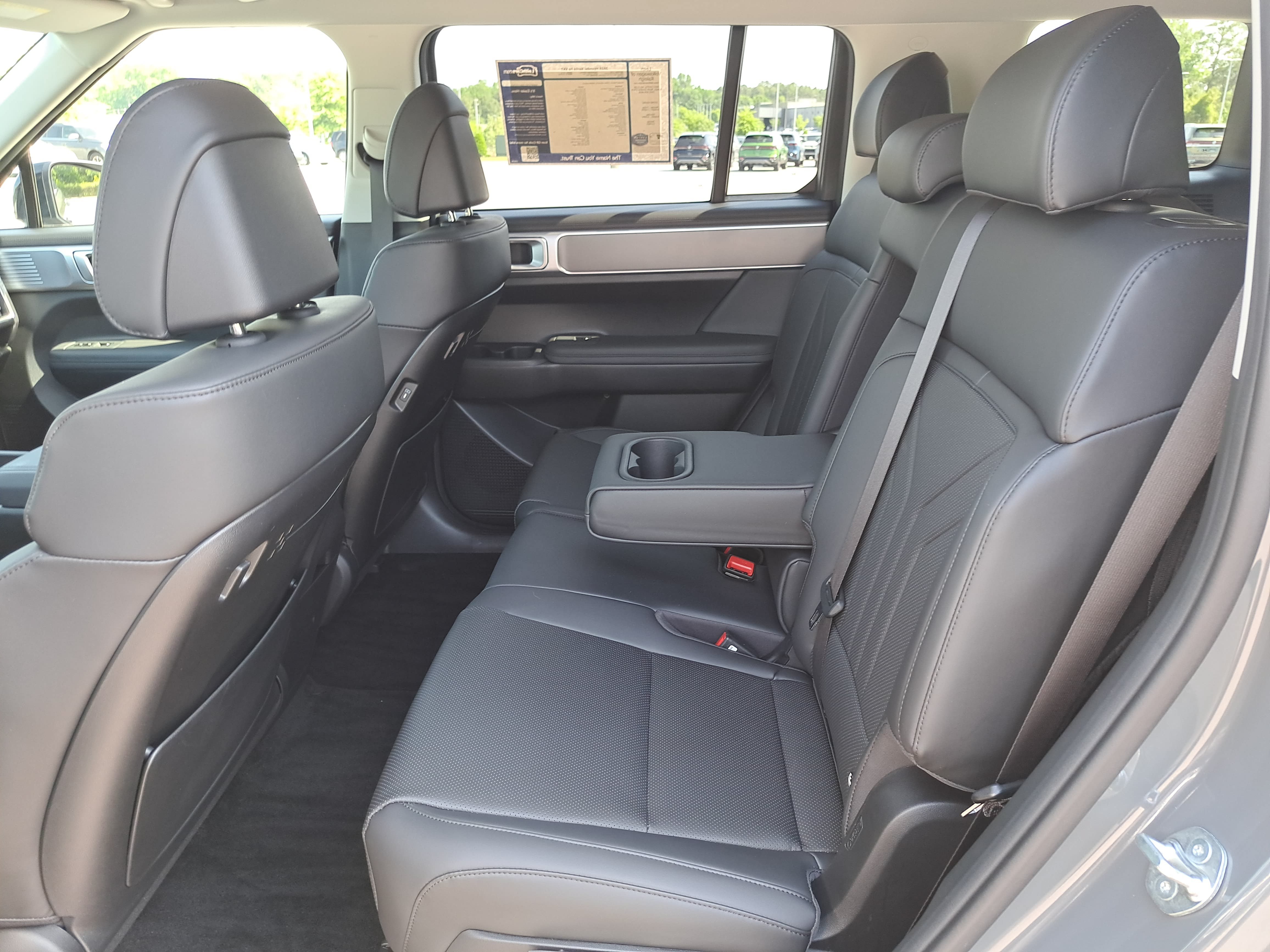 Used 2025 Hyundai Santa Fe XRT AWD/4WD image 14