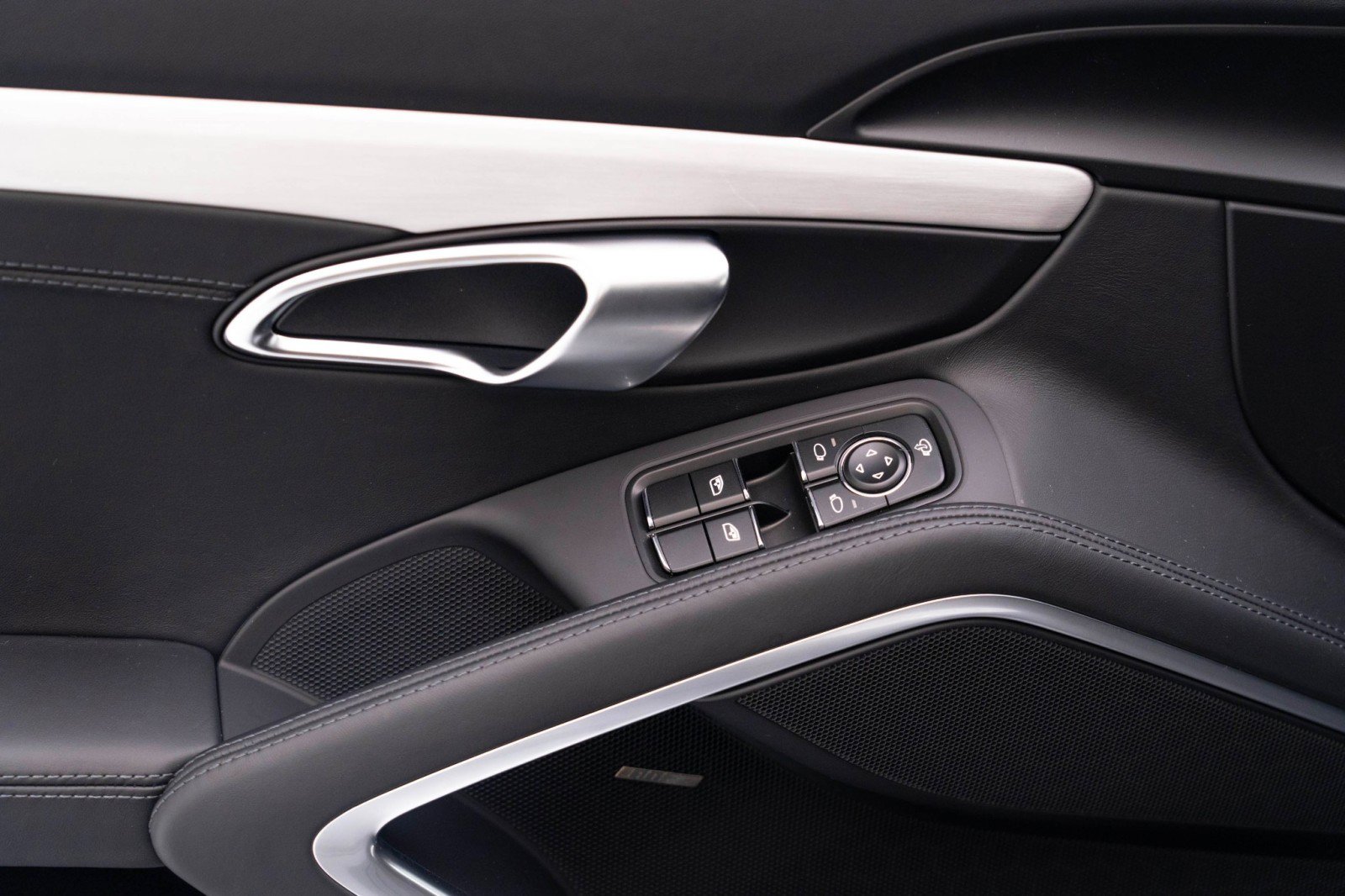 New 2025 Porsche 718 Cayman S image 22