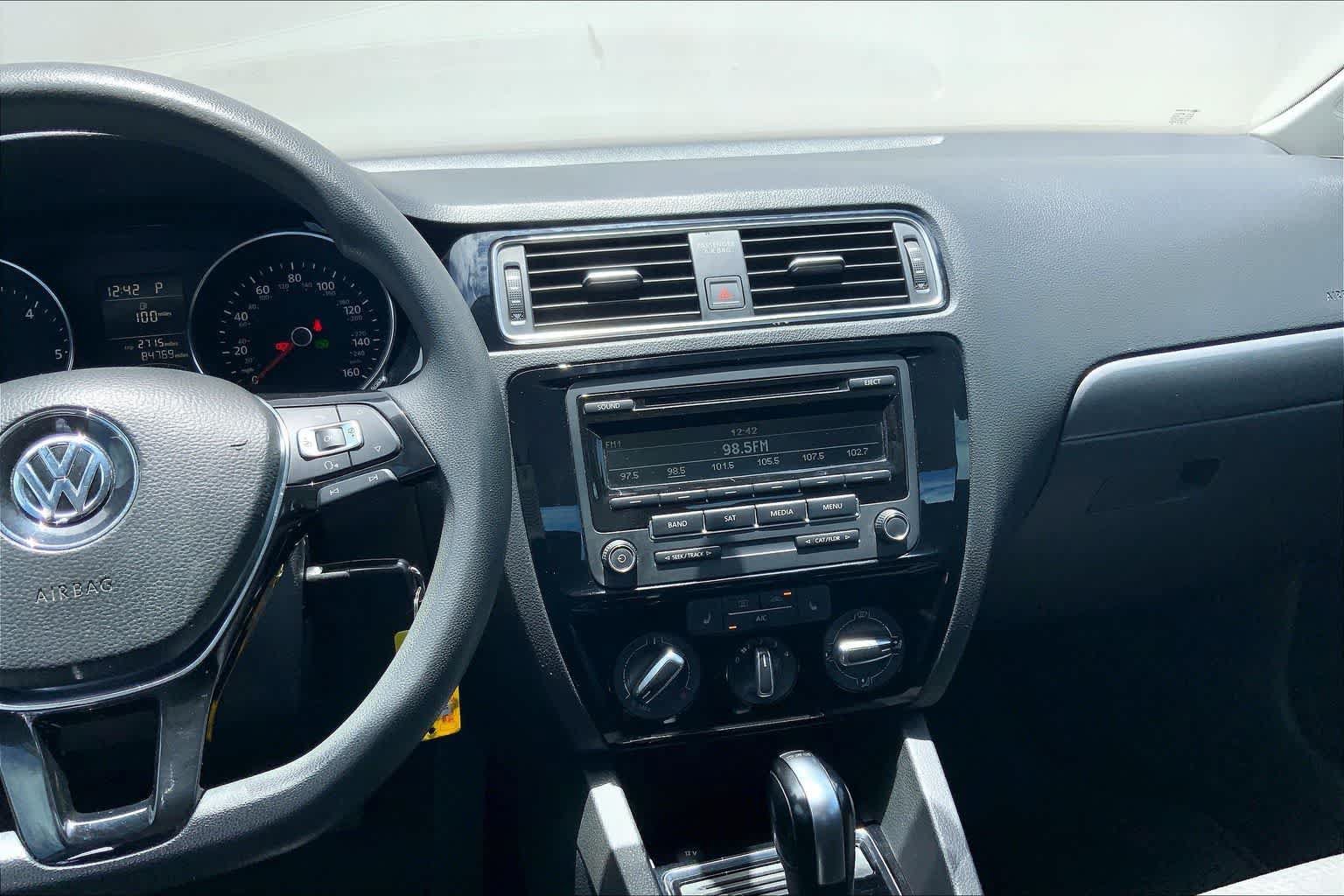Used 2015 Volkswagen Jetta TDI S FWD image 15