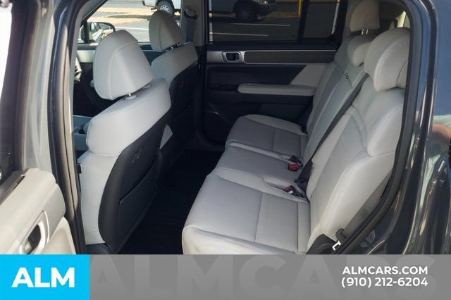 Certified 2025 Hyundai Santa Fe Limited image 18