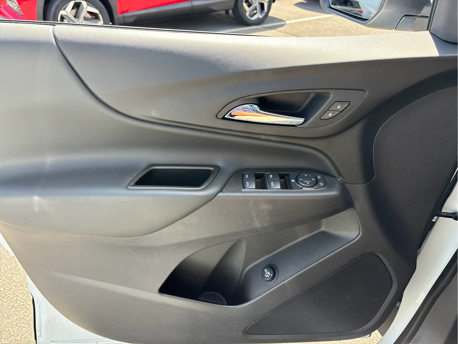 Certified 2024 Chevrolet Equinox LT w/ LPO, Floor Liner Package image 17