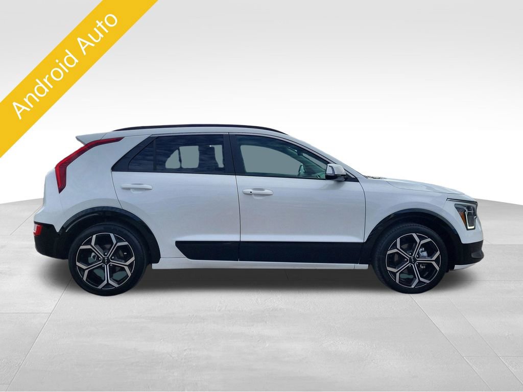 Certified 2023 Kia Niro EX Touring image 4