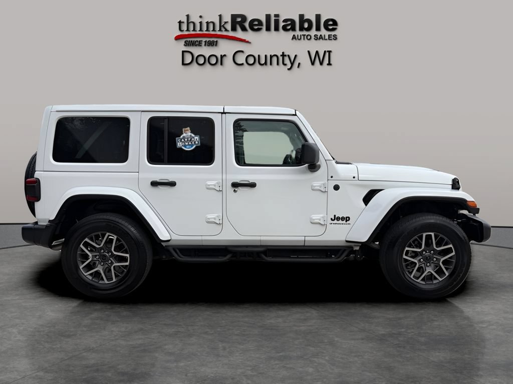 Used 2026 Jeep Wrangler Unlimited Sahara AWD/4WD image 7