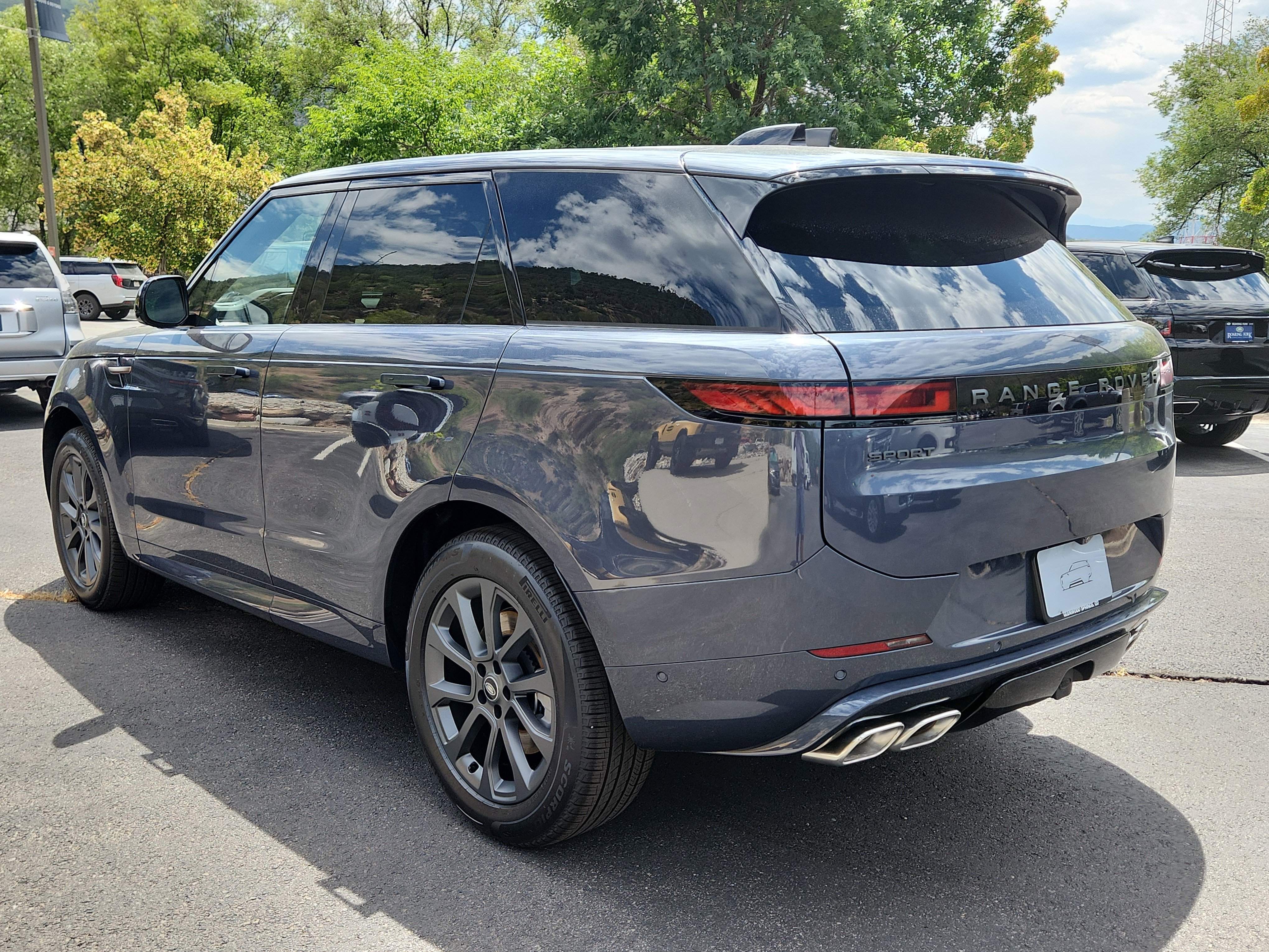 New 2025 Land Rover Range Rover Sport Dynamic SE image 5