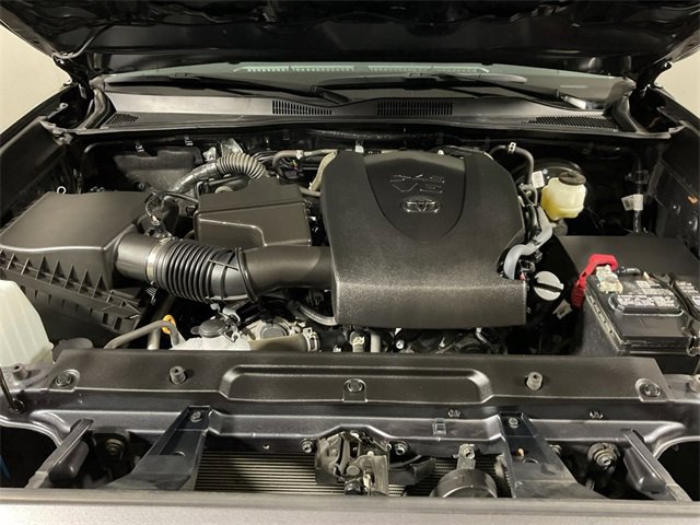 Used 2022 Toyota Tacoma SR image 6