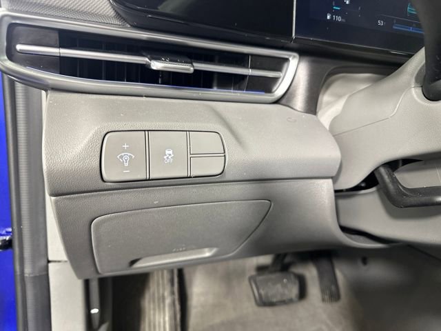 Certified 2024 Hyundai Elantra SEL image 19