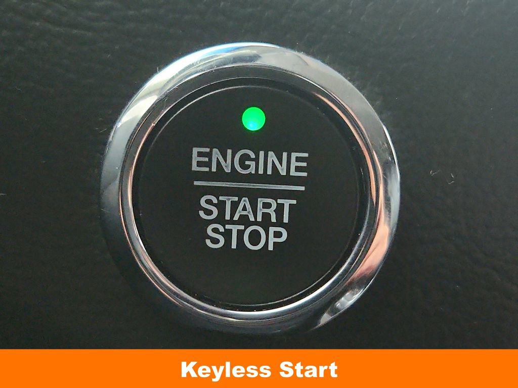 Used 2019 Ford Edge Titanium image 20