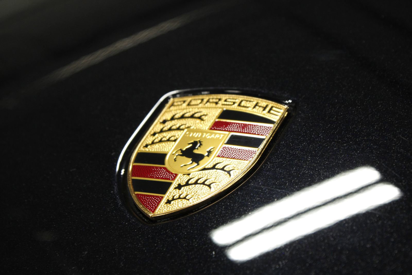 Certified 2025 Porsche Macan S AWD/4WD image 31