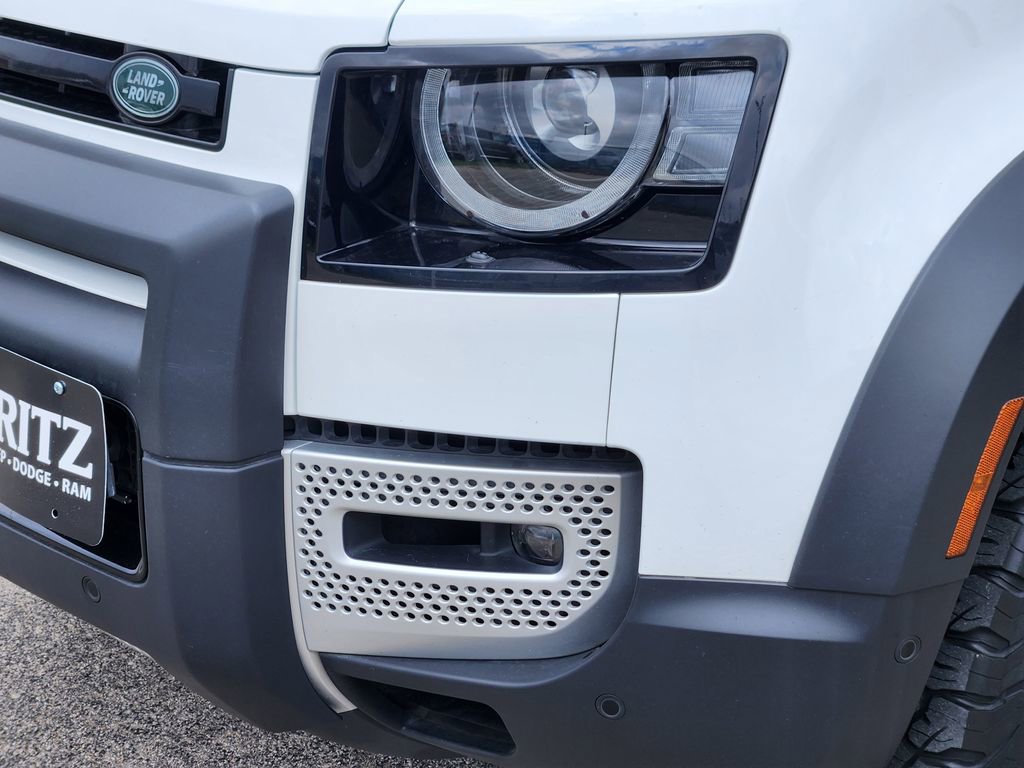 Used 2023 Land Rover Defender 110 S image 9